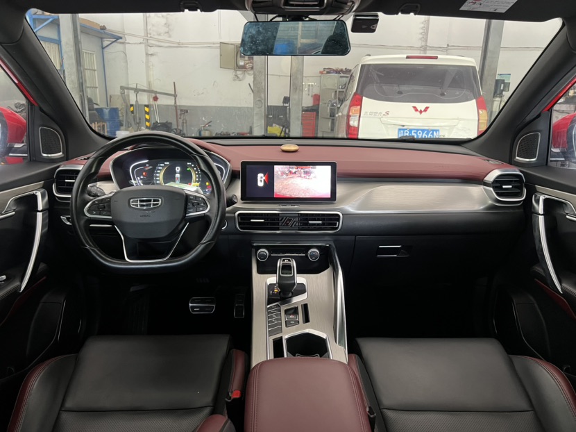 GEELY Coolray 2019 #5 GEELY Coolray 2019 car image #5