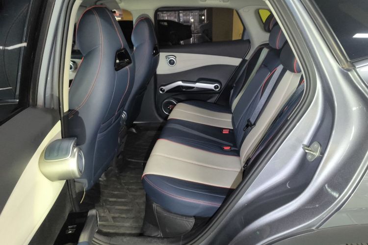 BYD Yuan Plus 2023 صورة سيارة #17