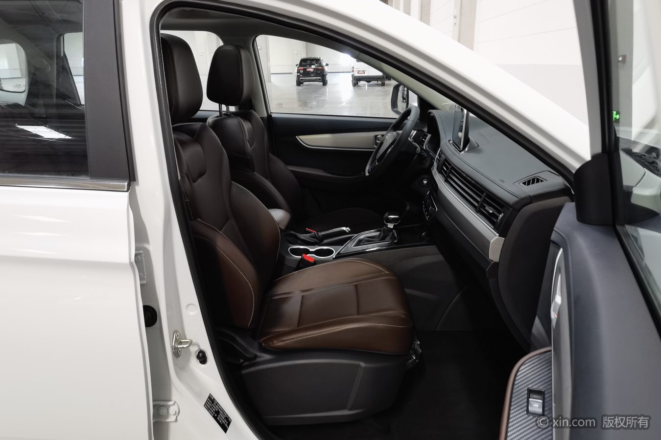 Forthing T5 2024 #24 Forthing T5 2024 immagine di auto #24