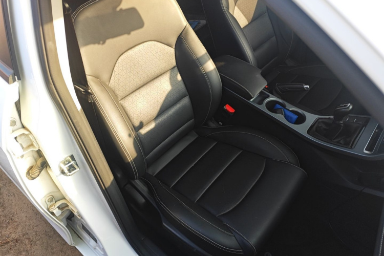 GEELY Emgrand 2022 immagine di auto #24