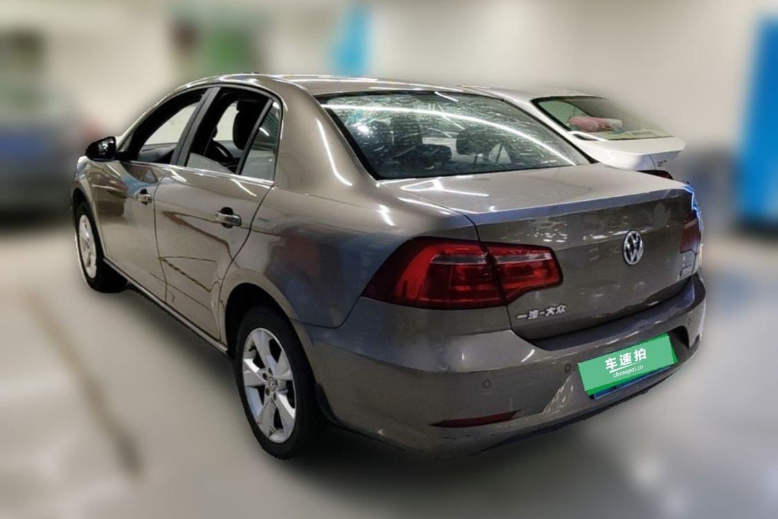 Volkswagen Bora 2014 car image #3