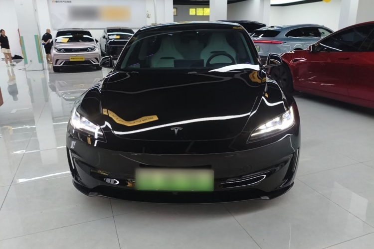 Tesla Model 3 2026 #3 Tesla Model 3 2026 car image #3