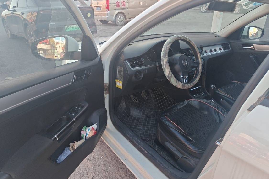 Volkswagen Bora 2014 #23 Volkswagen Bora 2014 صورة سيارة #23