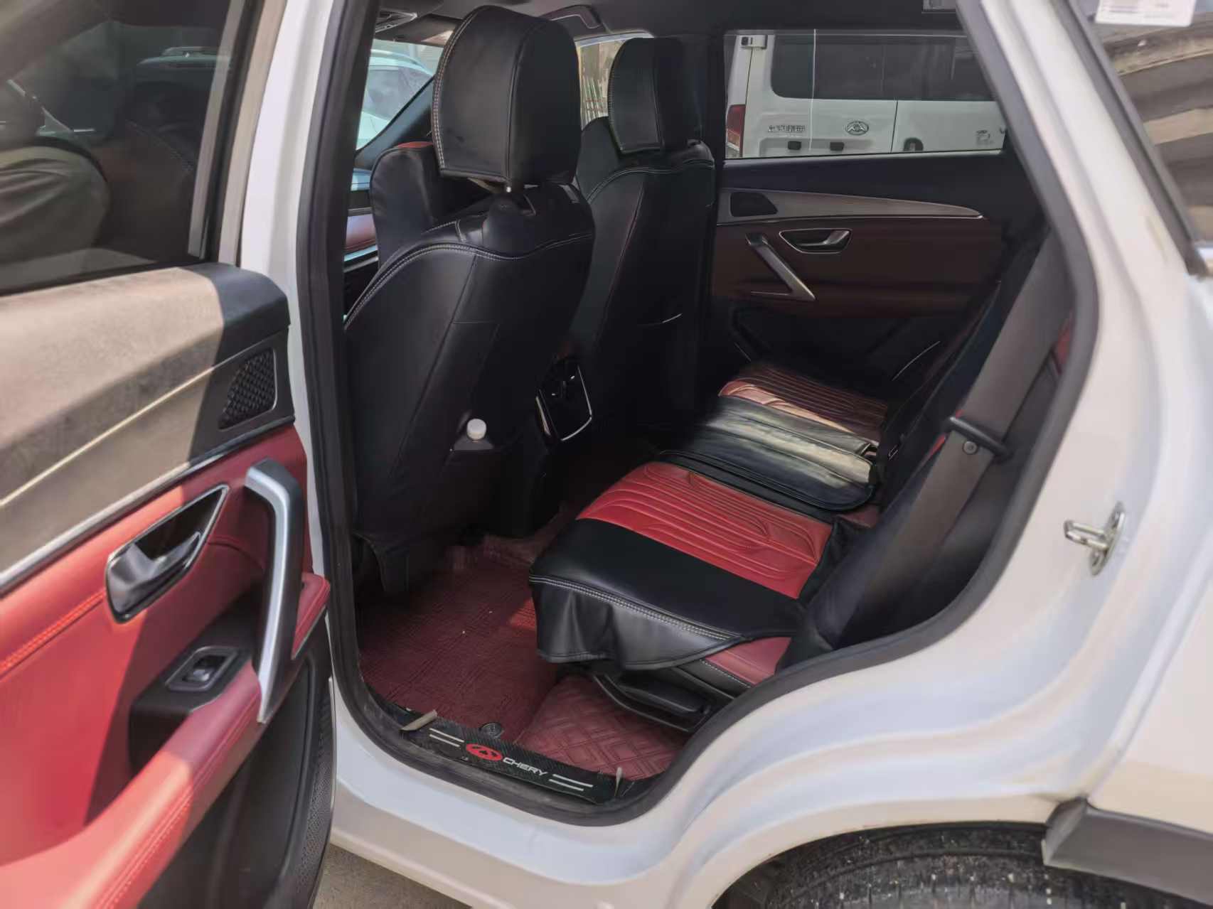 Jetour X70 PLUS 2024 #4 Jetour X70 PLUS 2024 image de voiture #4