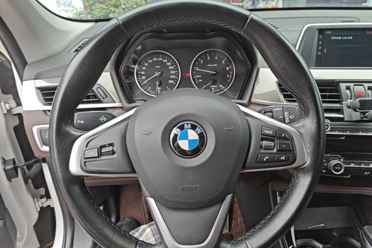 BMW X1 2017 #11 BMW X1 2017 car image #11