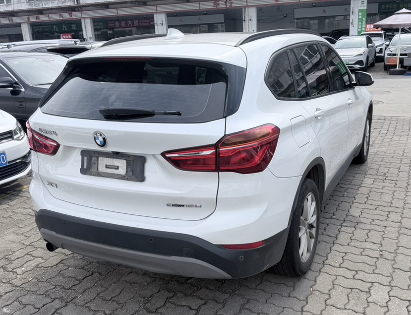 BMW X1 2018 #4 BMW X1 2018 صورة سيارة #4