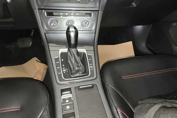 Volkswagen Golf 2017 #16 Volkswagen Golf 2017 car image #16
