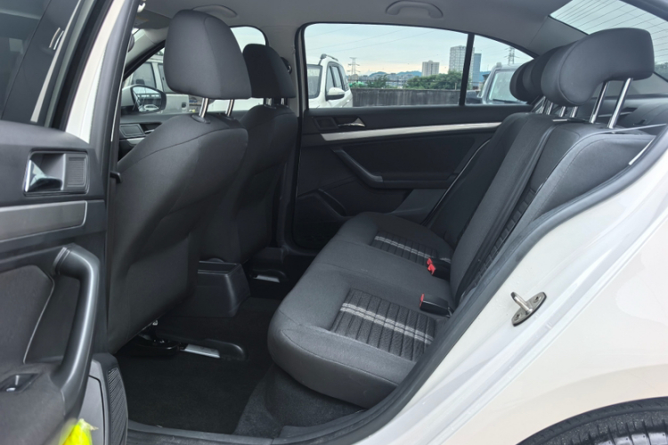 Volkswagen Lavida 2021 car image #8