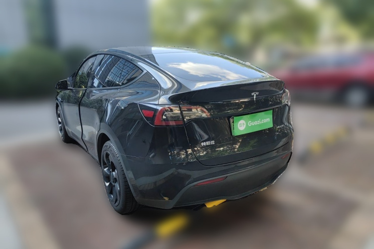 Tesla Model Y 2021 #5 Tesla Model Y 2021 car image #5