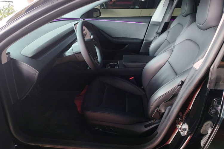 Tesla Model 3 2023 car image #15