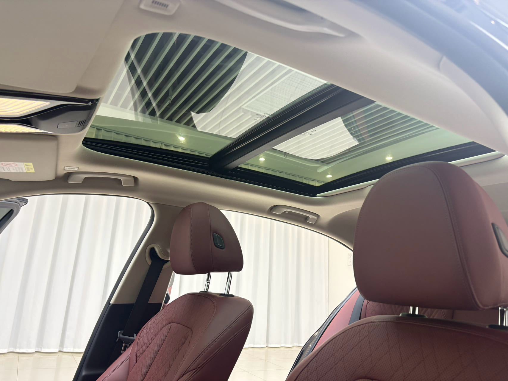BMW 3 Series 2023 car image #8