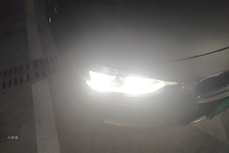 BMW 3 Series 2018 car image #8
