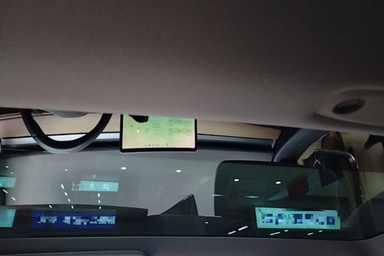 Tesla Model 3 2020 car image #18