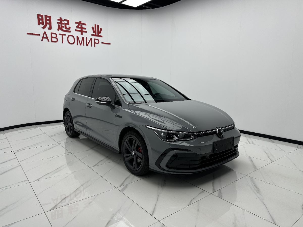 Volkswagen Golf 2024 car image #3