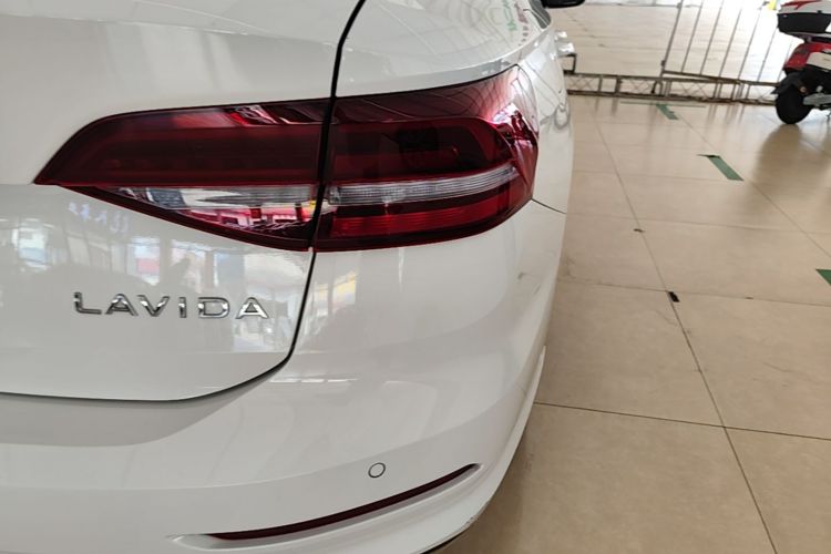 Volkswagen Lavida 2022 imagen de coche #8