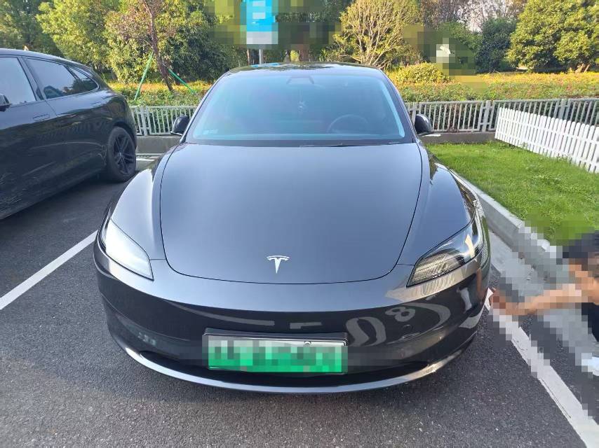 Tesla Model 3 2024 صورة سيارة 