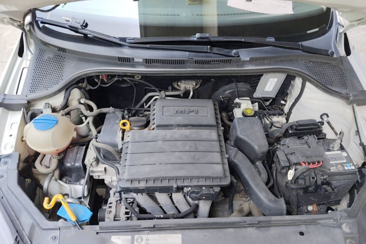 Volkswagen Santana 2016 car image #22