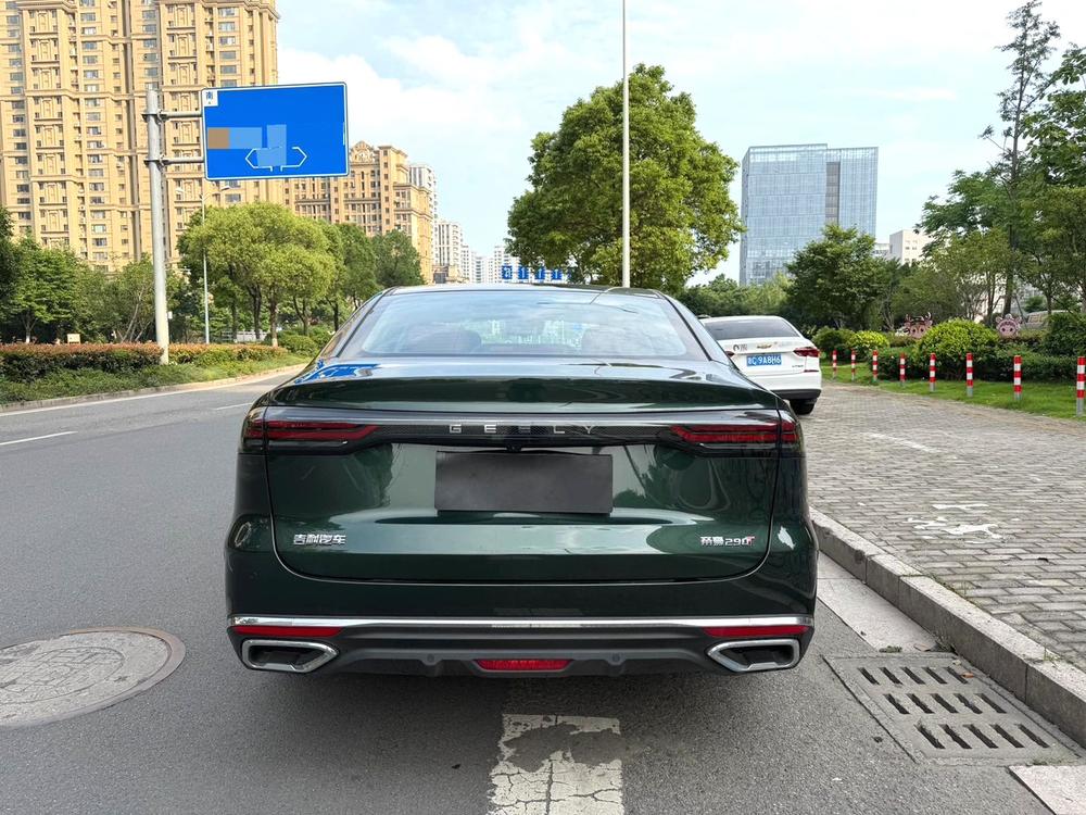 GEELY Emgrand 2025 #5 GEELY Emgrand 2025 car image #5