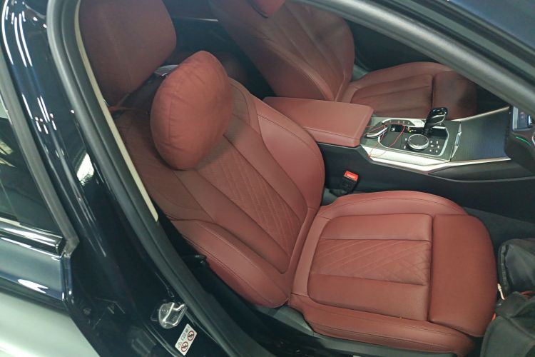 BMW 3 Series 2022 car image #23