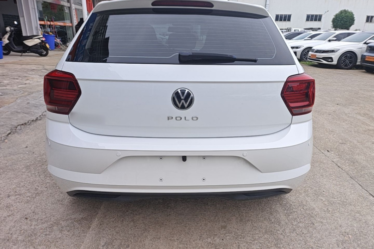 Volkswagen Polo 2023 car image #6