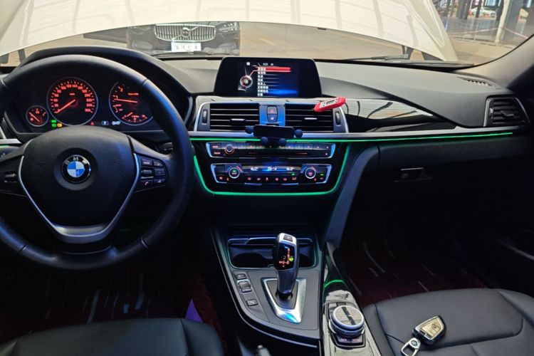BMW 3 Series 2016 #13 BMW 3 Series 2016 car image #13