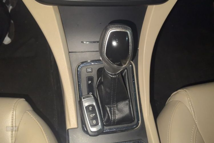 GEELY Emgrand 2016 #16 GEELY Emgrand 2016 car image #16