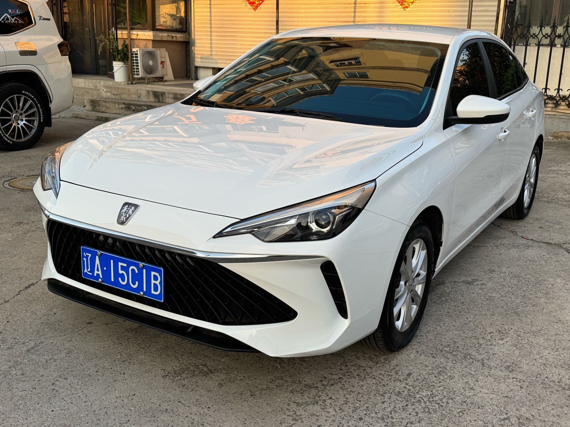 Roewe i5 2025 Roewe i5 2025 car image
