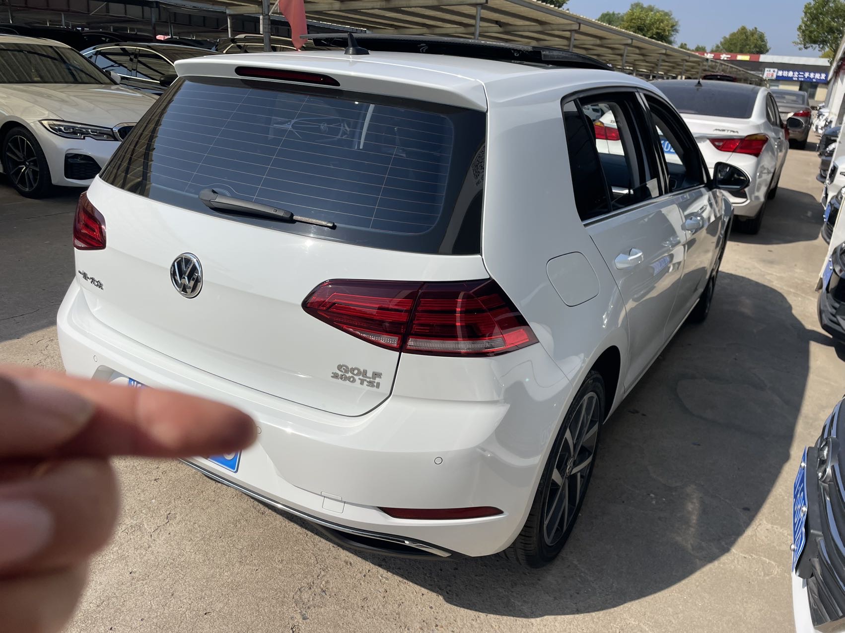 Volkswagen Golf 2020 car image #5