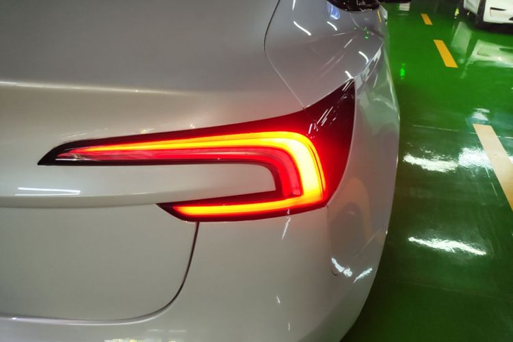 Tesla Model 3 2025 #8 Tesla Model 3 2025 car image #8