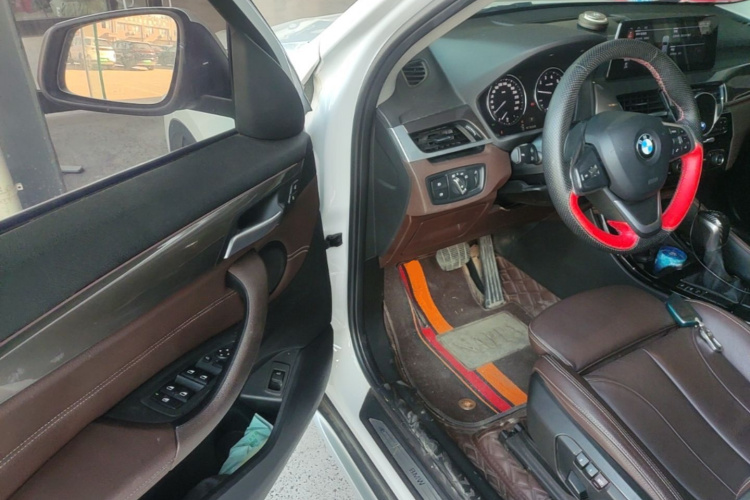 BMW X1 2019 car image #16
