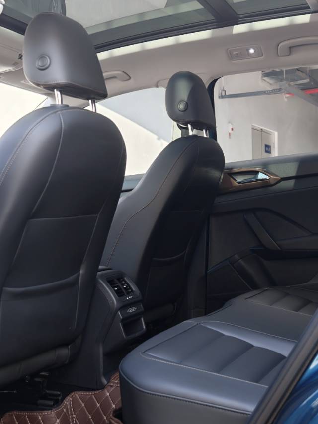 2019 immagine di auto #6