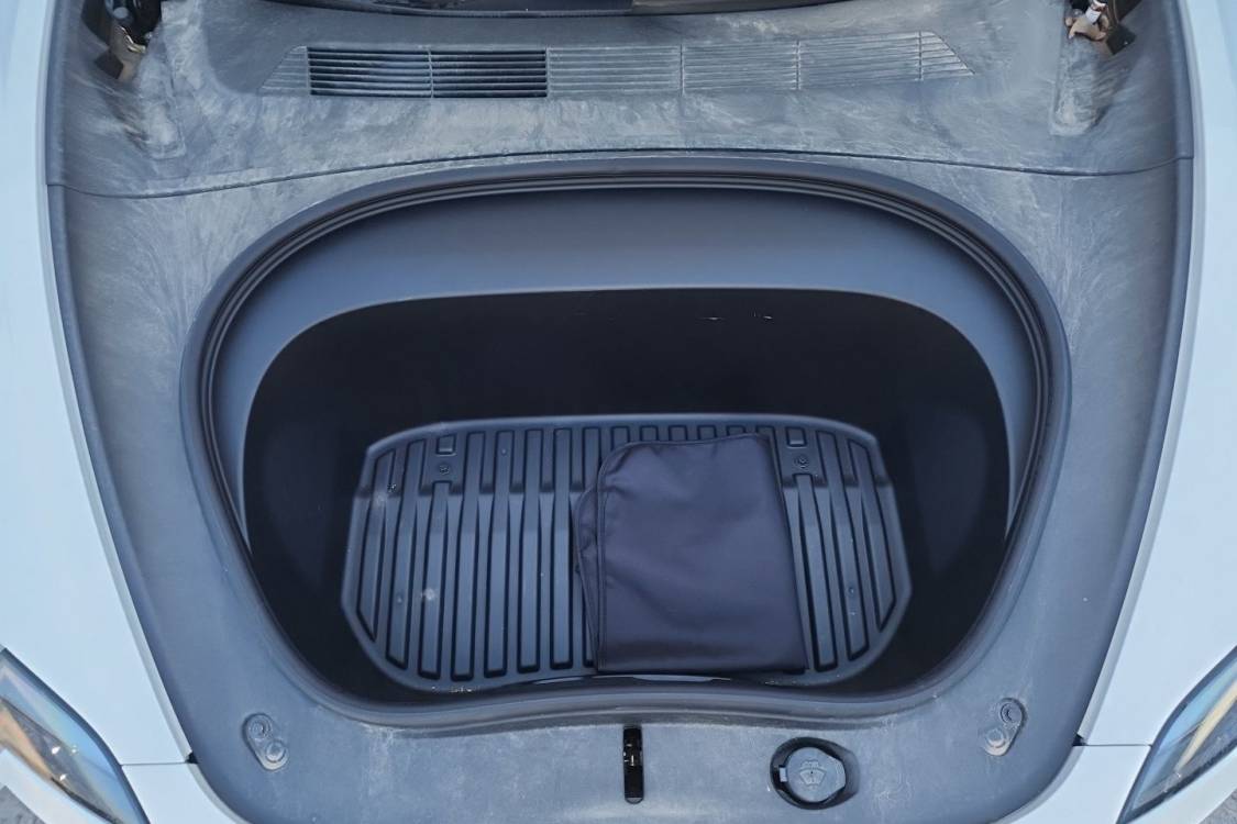 Tesla Model 3 2025 imagen de coche #10