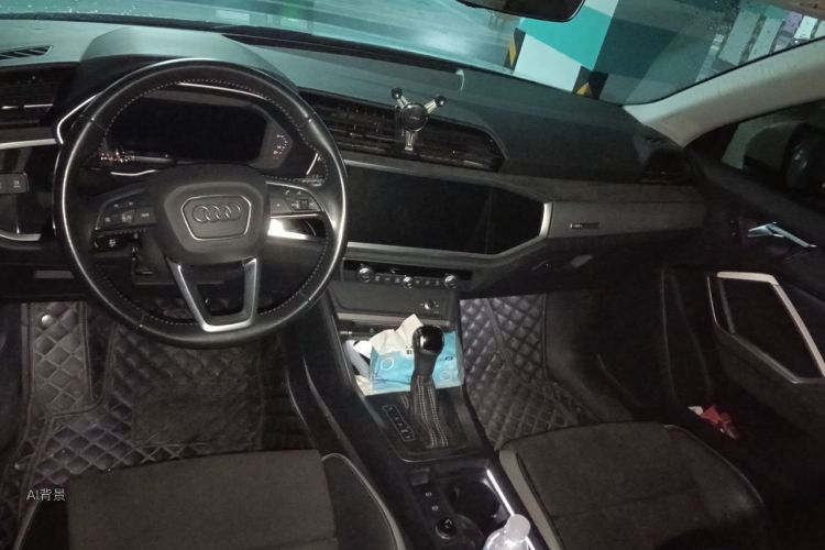 Audi Q3 2021 immagine di auto #11