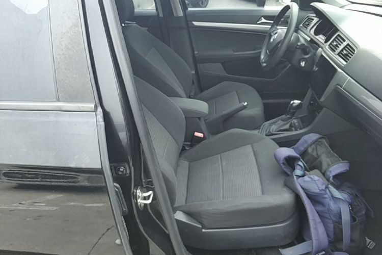 Volkswagen Lavida 2019 car image #24