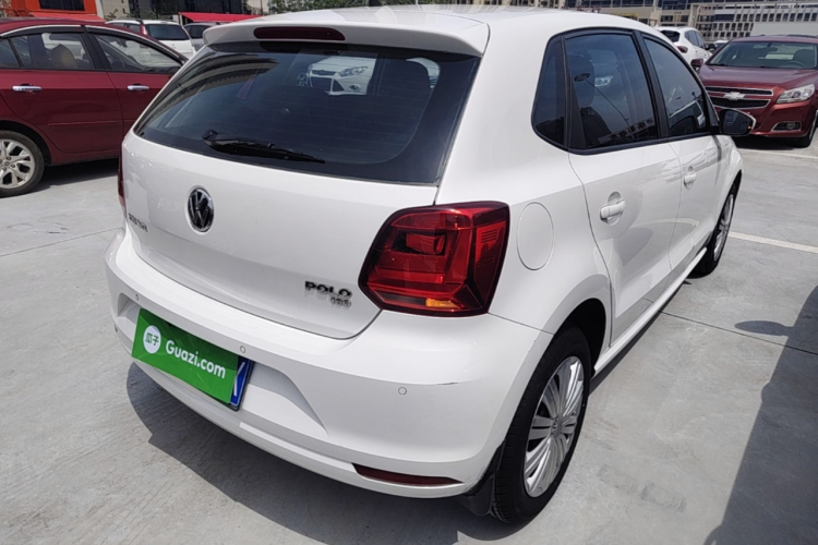 Volkswagen Polo 2016 car image #7