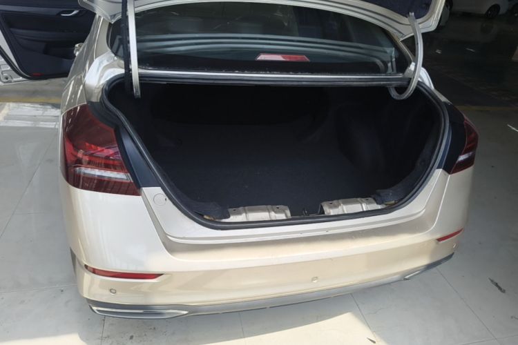 GEELY Emgrand 2021 #19 GEELY Emgrand 2021 car image #19