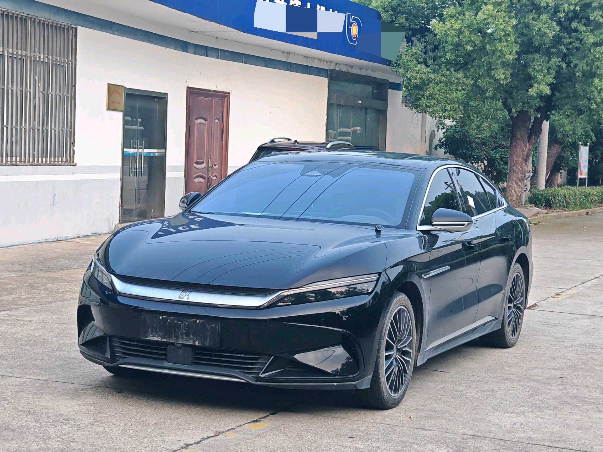 BYD Han 2023 car image 