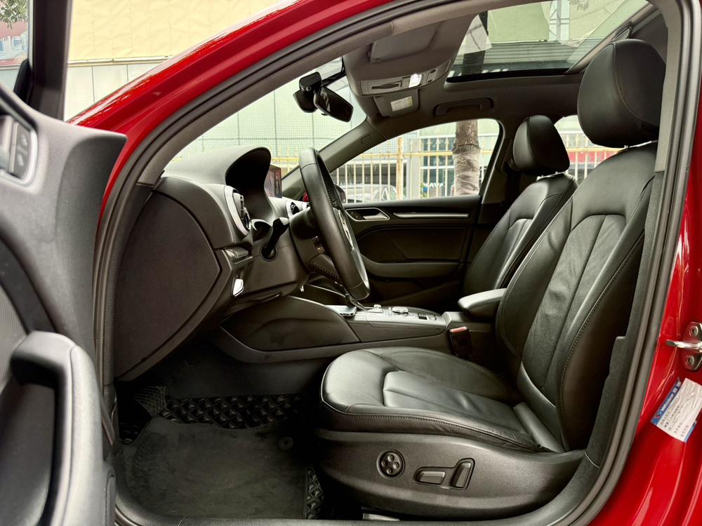 Audi A3 2018 car image #8
