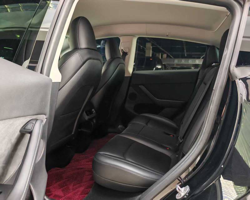 Tesla Model Y 2023 #5 Tesla Model Y 2023 car image #5