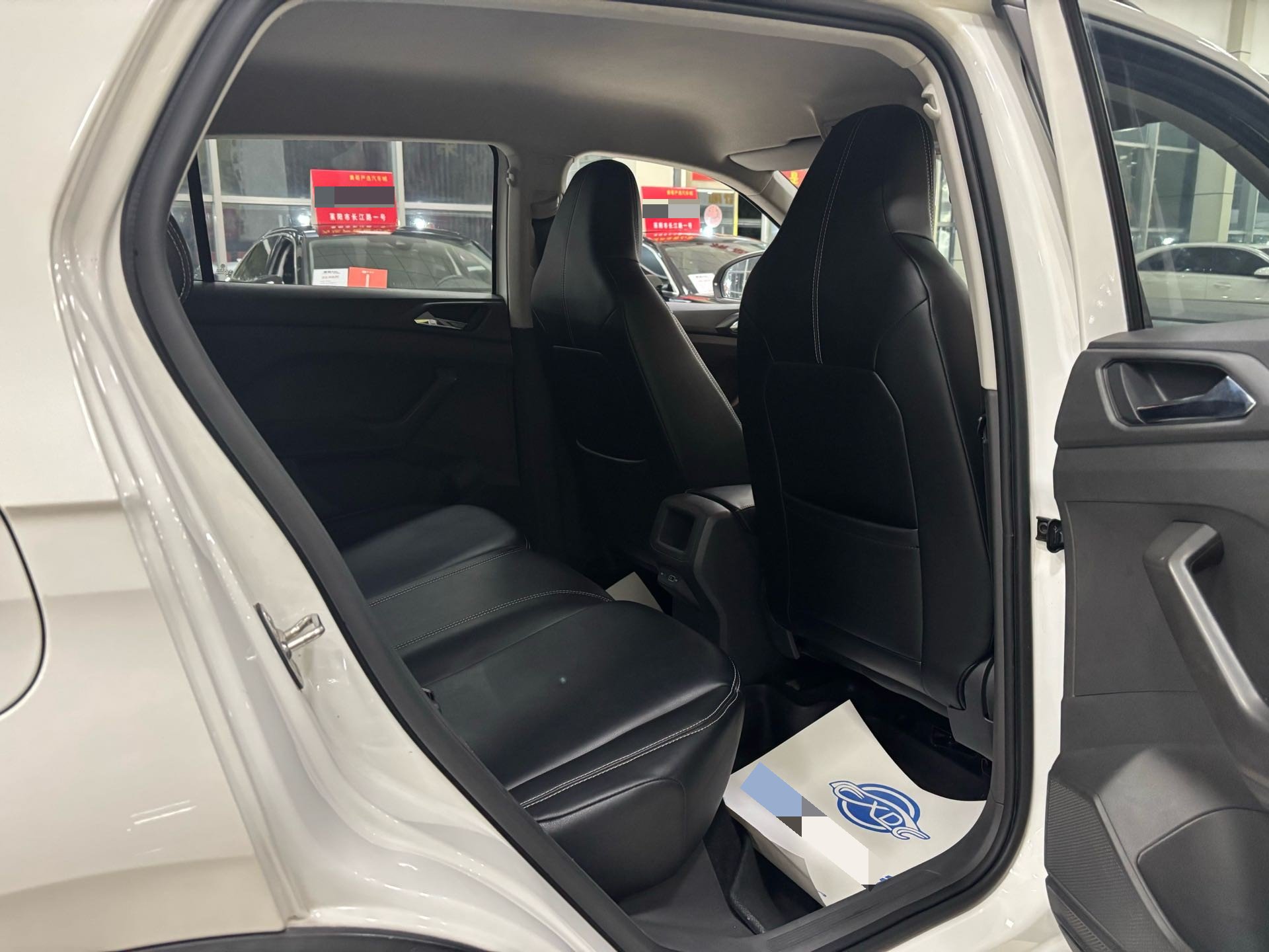 Volkswagen T-Cross 2021 #7 Volkswagen T-Cross 2021 car image #7