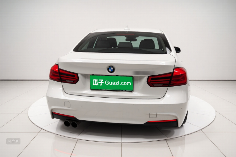 BMW 3 Series 2019 car image #6