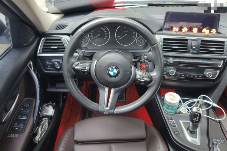 BMW 3 Series 2019 car image #12