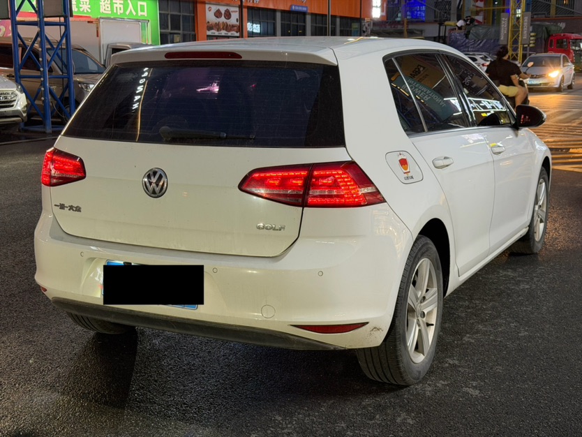 Volkswagen Golf 2016 car image #3
