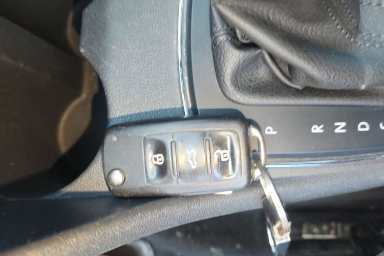 Volkswagen Polo 2019 car image #9
