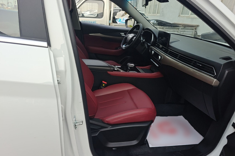 Jetour X70 2025 car image #24