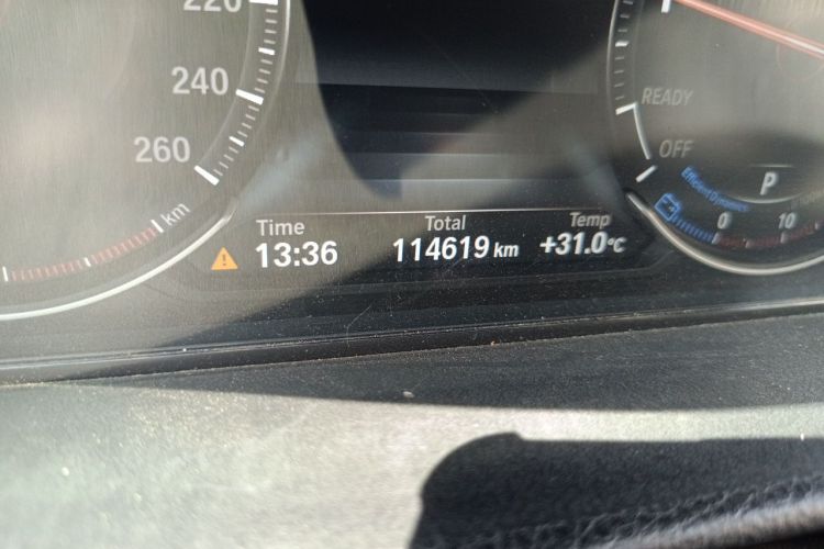 BMW 3 Series 2018 car image #8