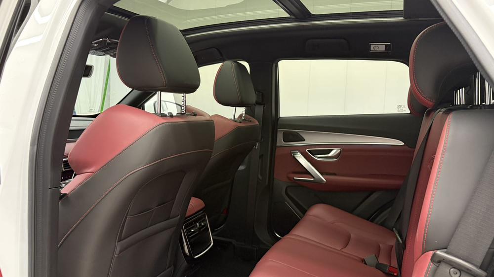 Jetour X70 PLUS 2022 car image #15