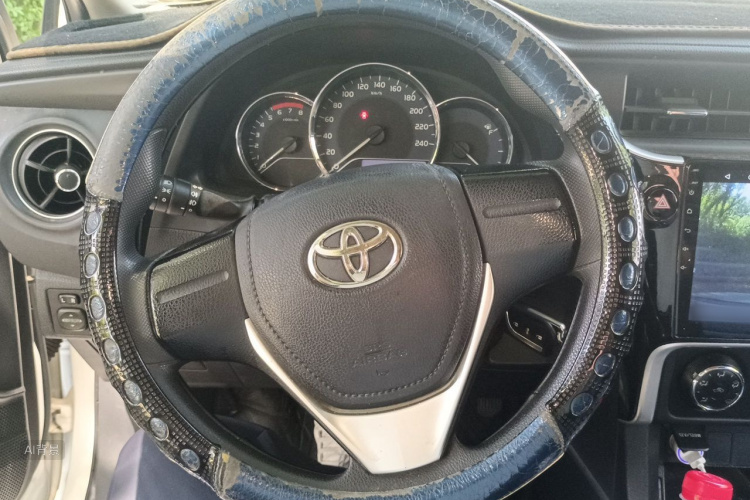 Toyota Corolla 2018 car image #12