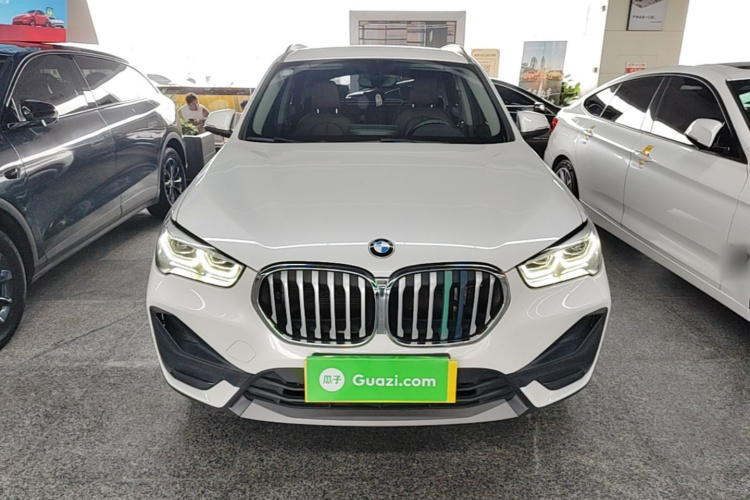 BMW X1 2021 #3 BMW X1 2021 car image #3