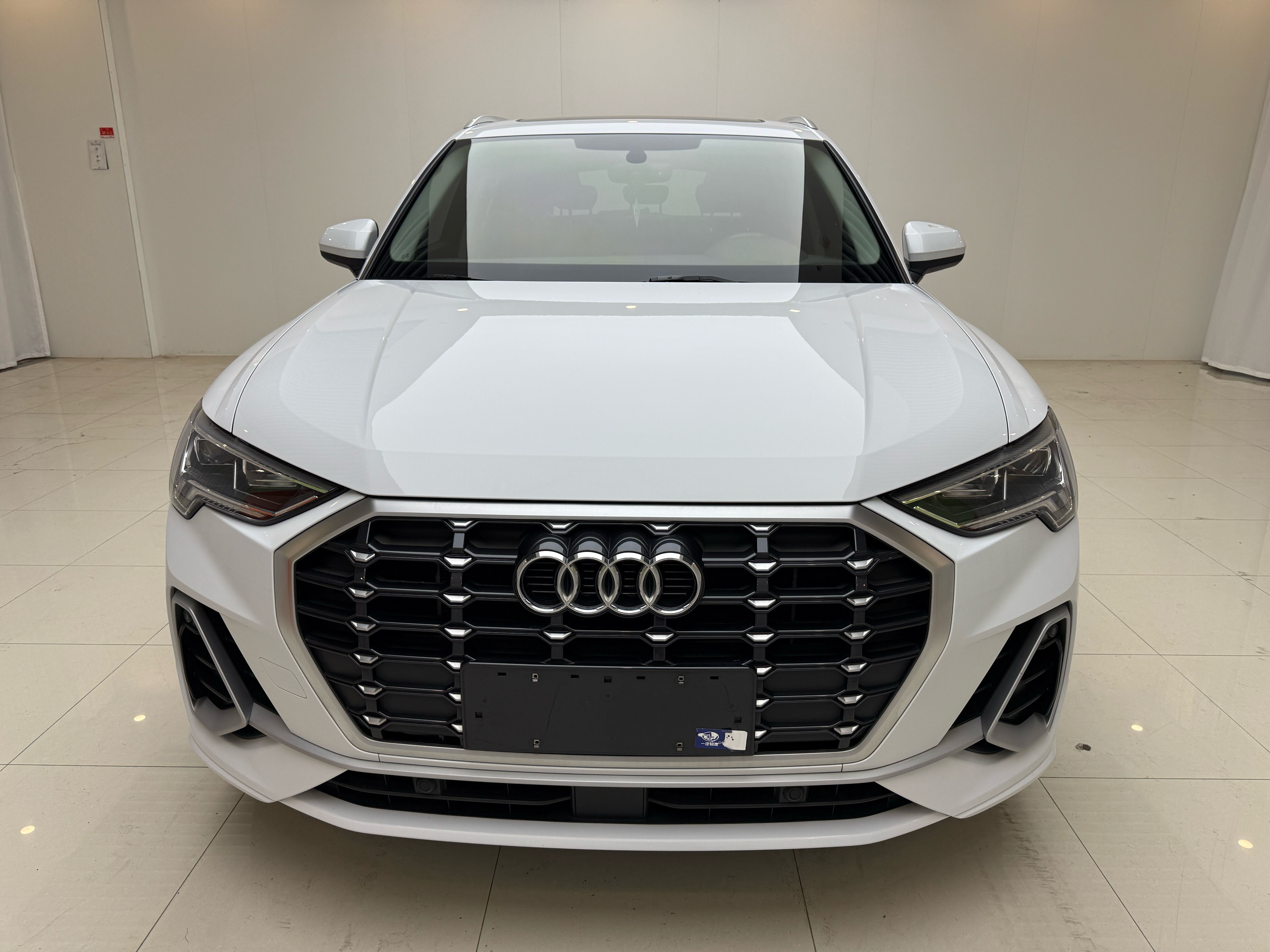 Audi Q3 2023 #4 Audi Q3 2023 car image #4